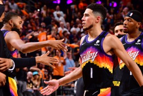 穆古鲁扎在快船比赛中大比分获胜，领先优势明显引发热议！