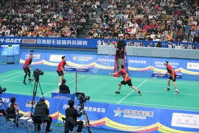 包含TheShy重返赛场，晋级下一阶段首场状态出色，G2观众沸腾！的词条