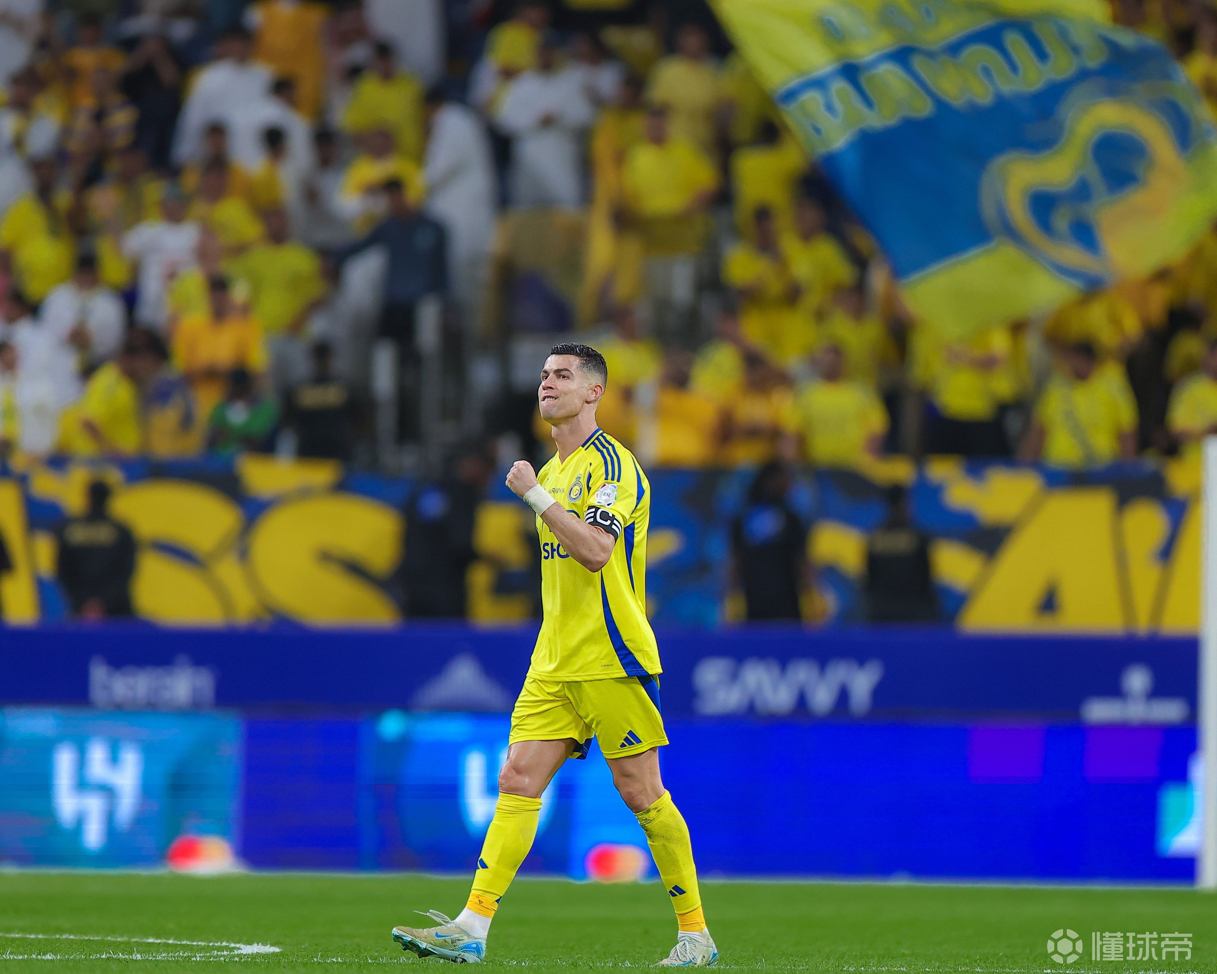 美国队不断突破！，C罗连续二十场比赛得分超过比赛规则变更再创辉煌时刻的简单介绍